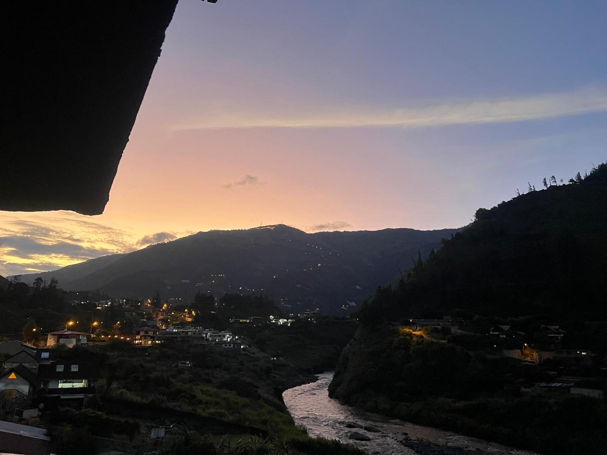 La Casa Verde Eco Guest House 巴尼奥斯 外观 照片