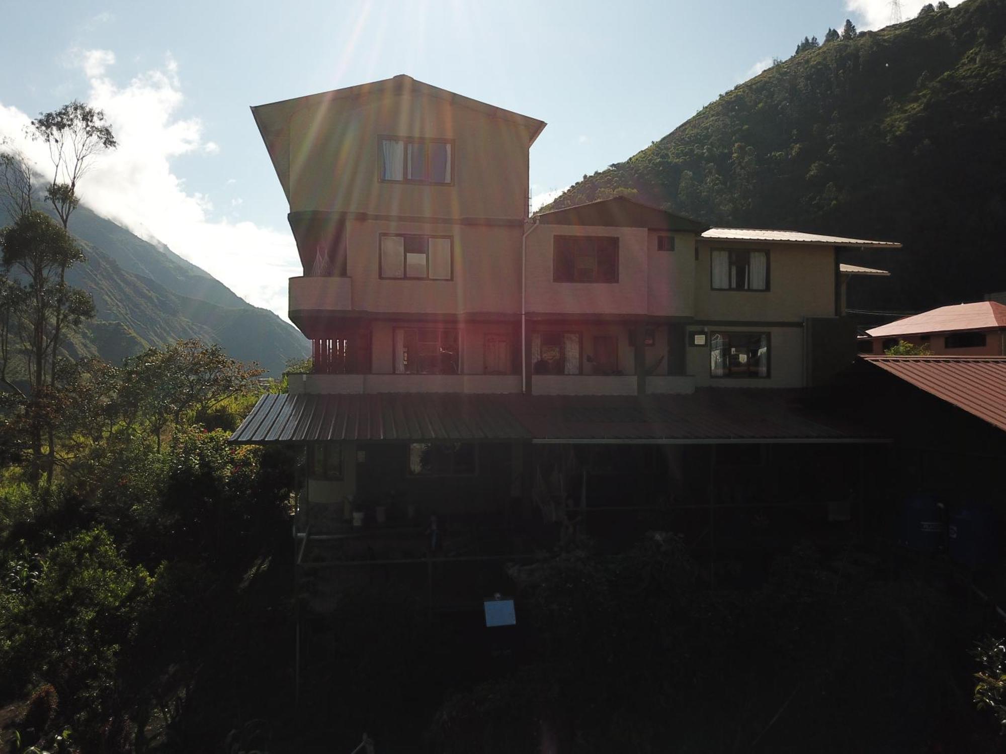 La Casa Verde Eco Guest House 巴尼奥斯 外观 照片