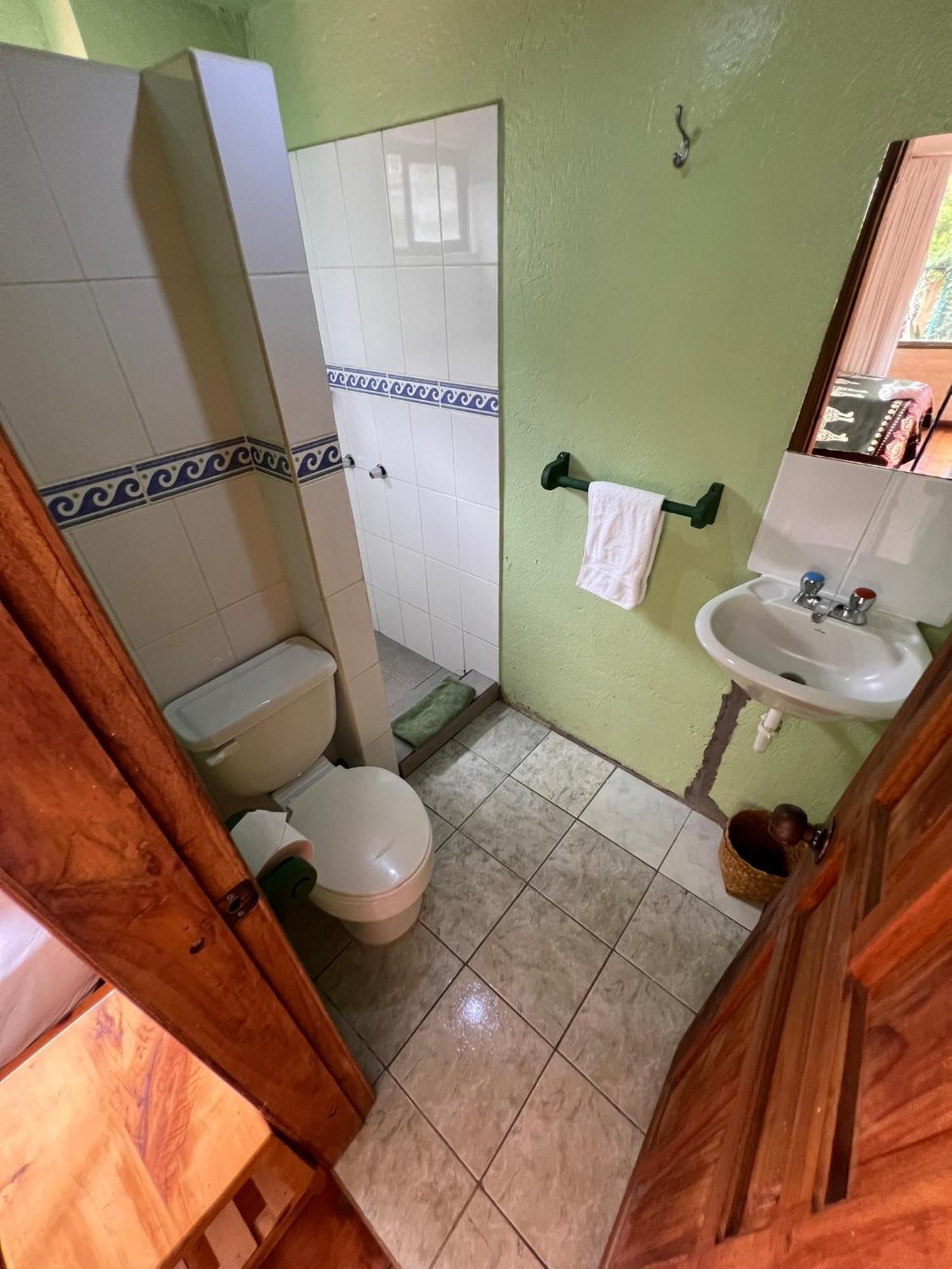 La Casa Verde Eco Guest House 巴尼奥斯 客房 照片