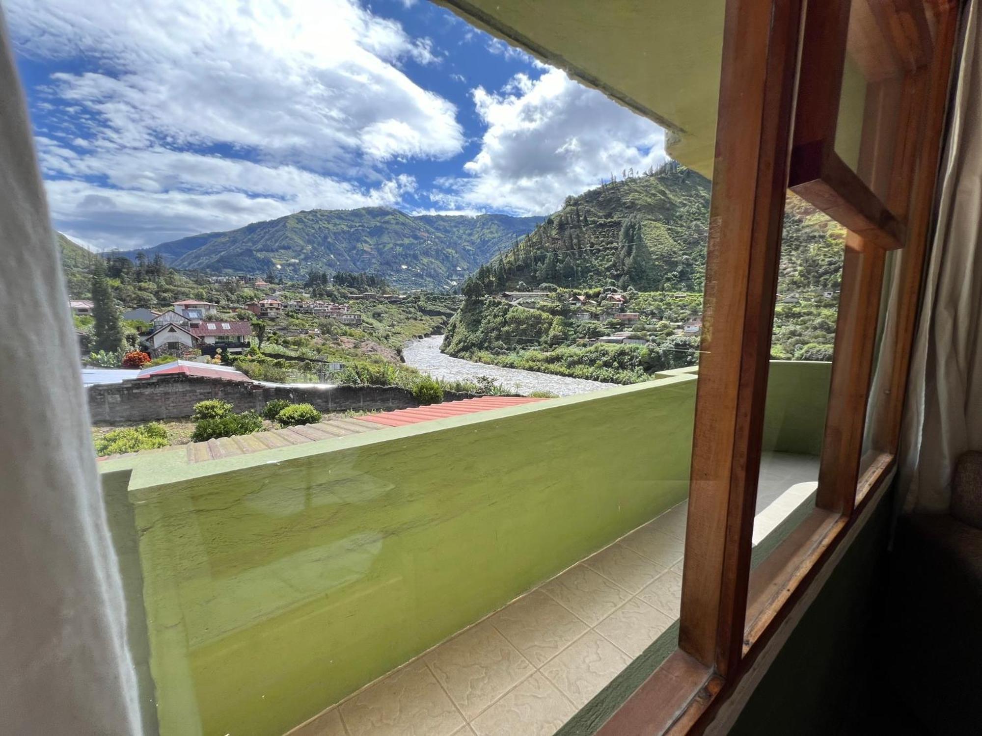 La Casa Verde Eco Guest House 巴尼奥斯 客房 照片