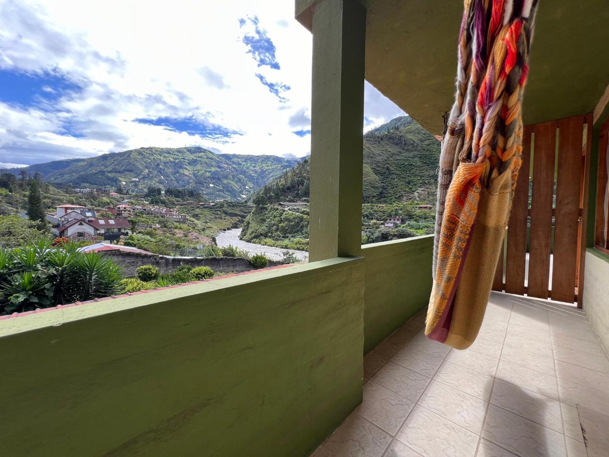 La Casa Verde Eco Guest House 巴尼奥斯 外观 照片